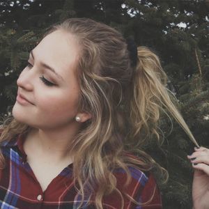 Meet your Posher, Caroline